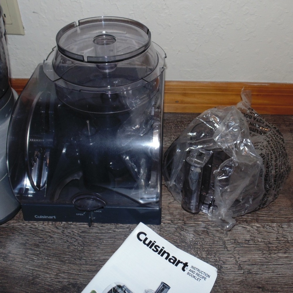 Cuisinart Food Processor 13 Cup Silver Good CFP-26SVPC Spiralizer Storage Case - Picture 3 of 9